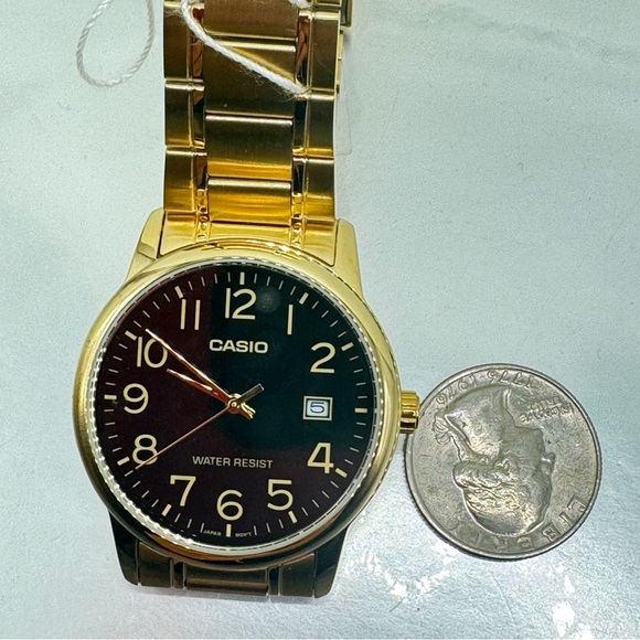 Casio Stainless Steel Watch
40mm Case in Diameter
New Battery Inside. - Picture 1 of 8